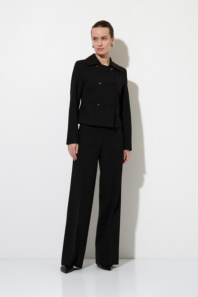 < Брючный костюм №7