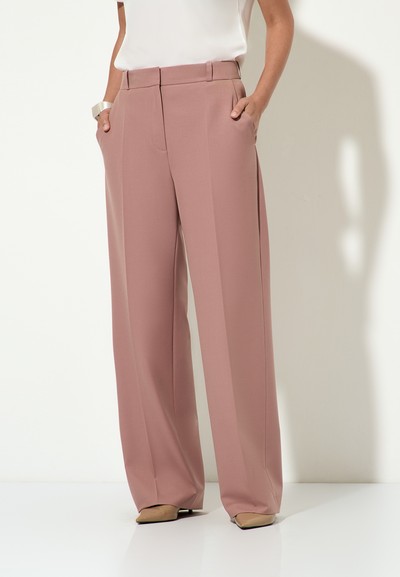 < Костюм с однобортным жакетом №4