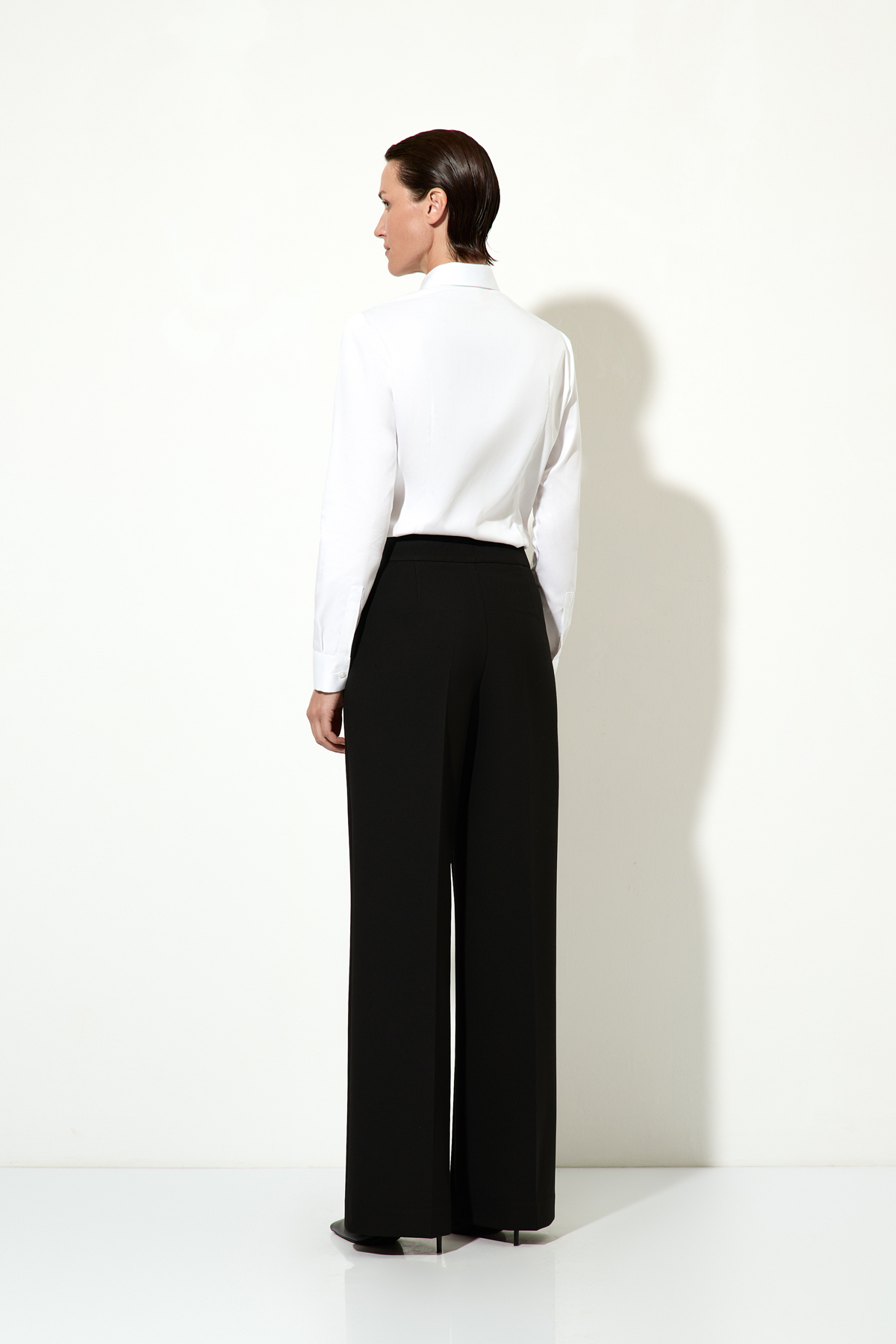 < Костюм с однобортным жакетом №6