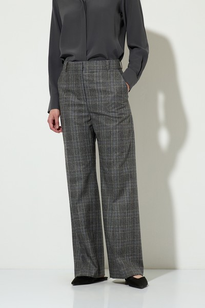 < Костюм с жилетом, брюками и юбкой №7