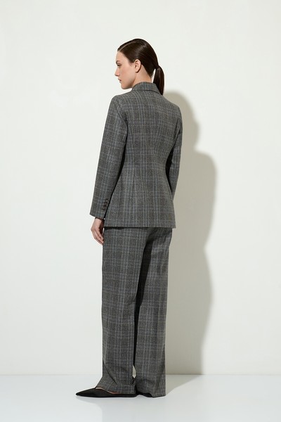 < Костюм с жилетом, брюками и юбкой №6