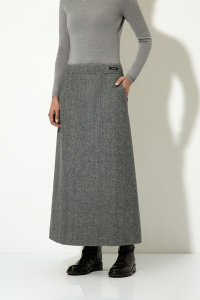 < Костюм женский с юбкой и жилетом №6