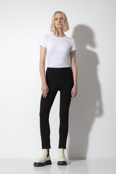 Леггинсы VASSA CODE, пол женский, цвет черный