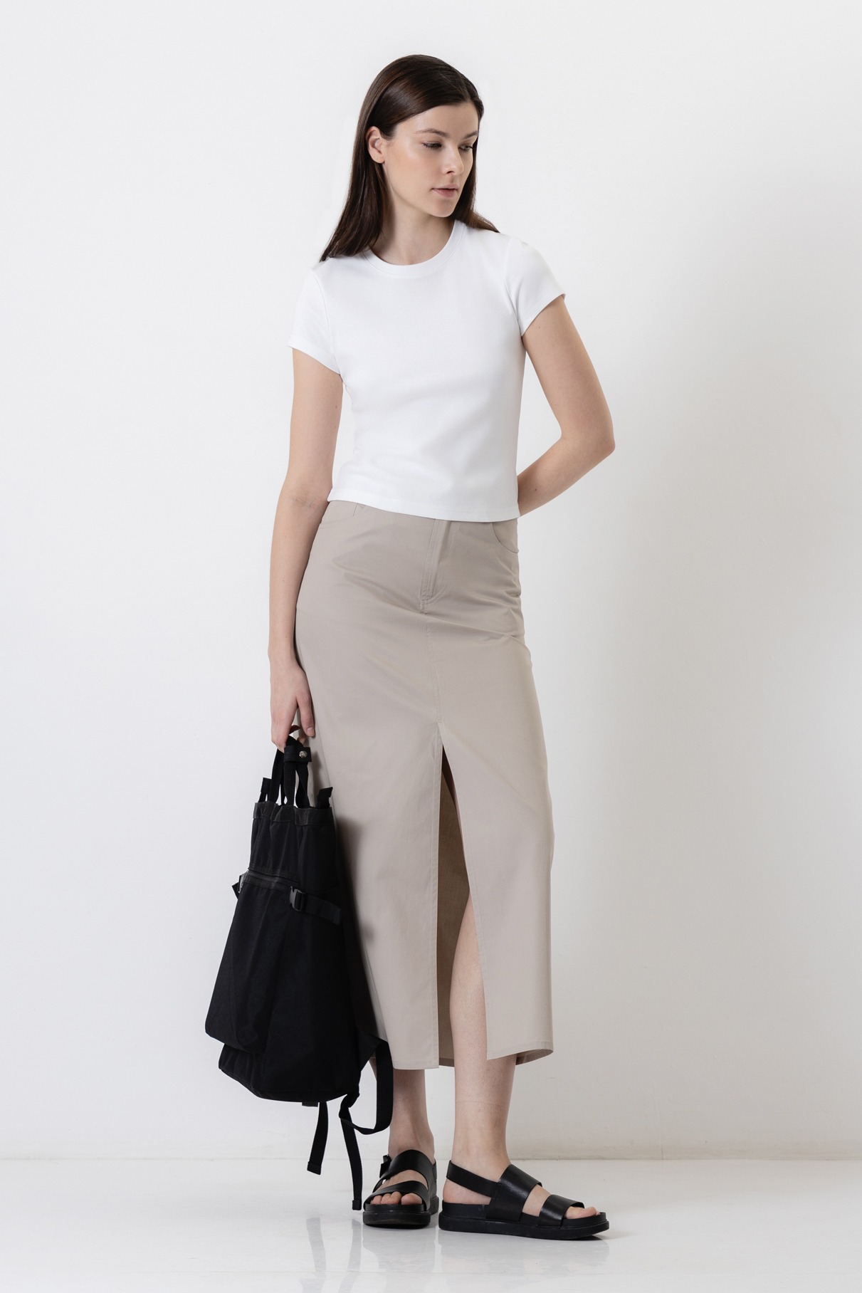 Базовая футболка VASSA CODE, пол женский, цвет белый