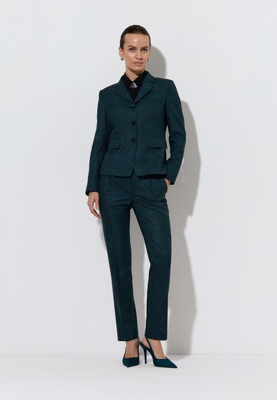 Брюки зауженные VASSA&Co, пол женский, цвет зеленый