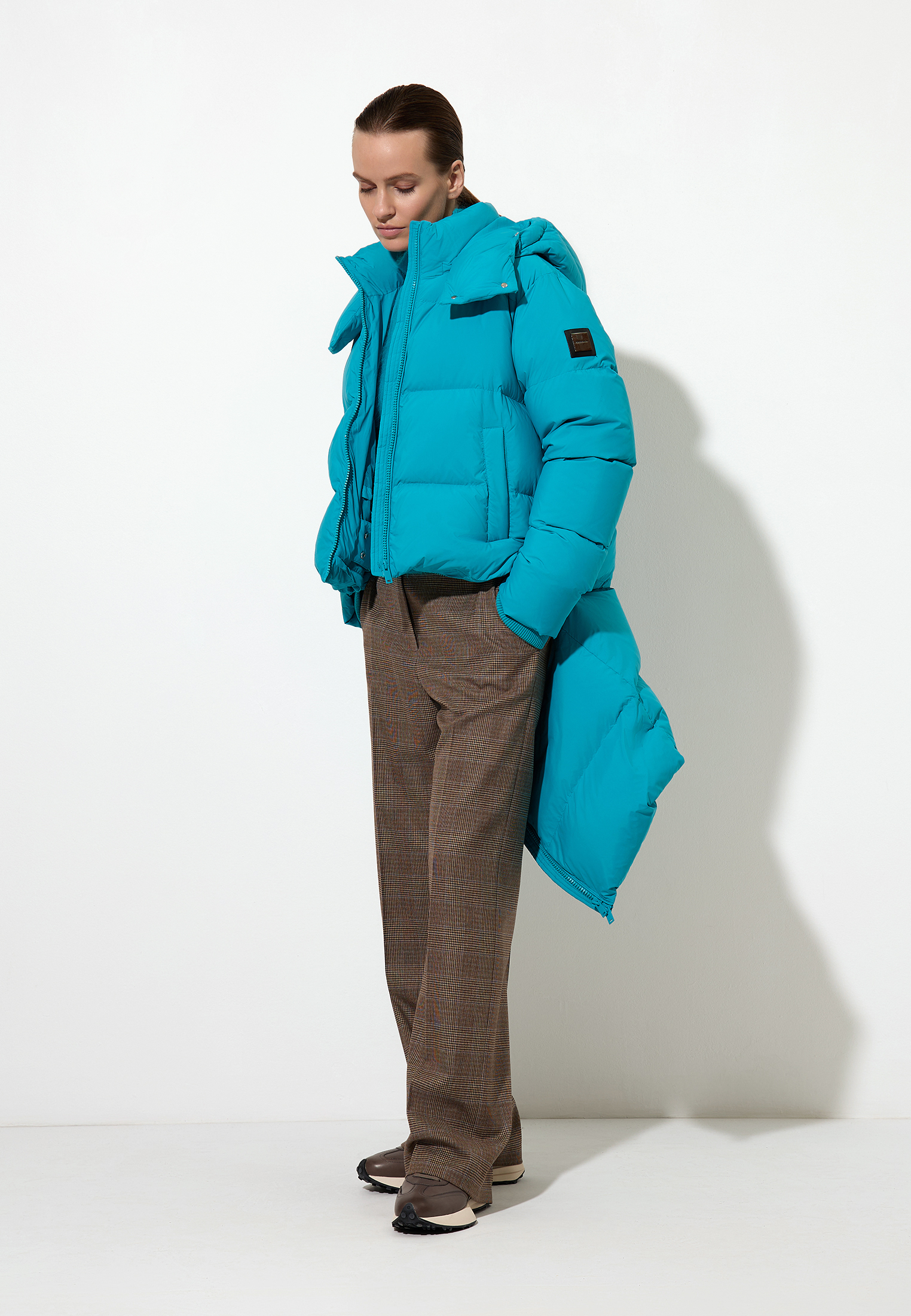 Пуховик-трансформер VASSA&Co, пол женский, цвет голубой