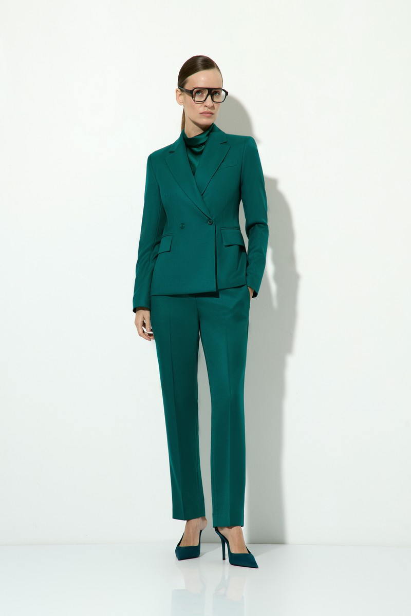 Жакет двубортный приталенный VASSA&Co, пол женский, цвет зеленый