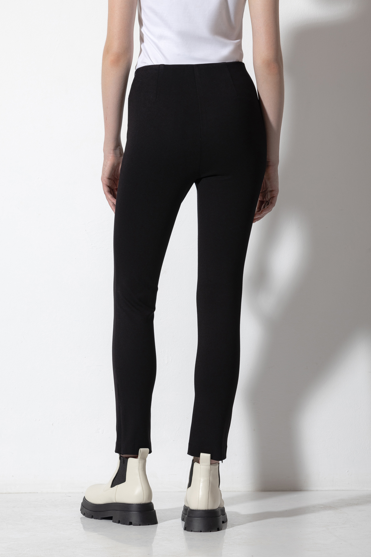 Леггинсы VASSA CODE, пол женский, цвет черный, фото №4