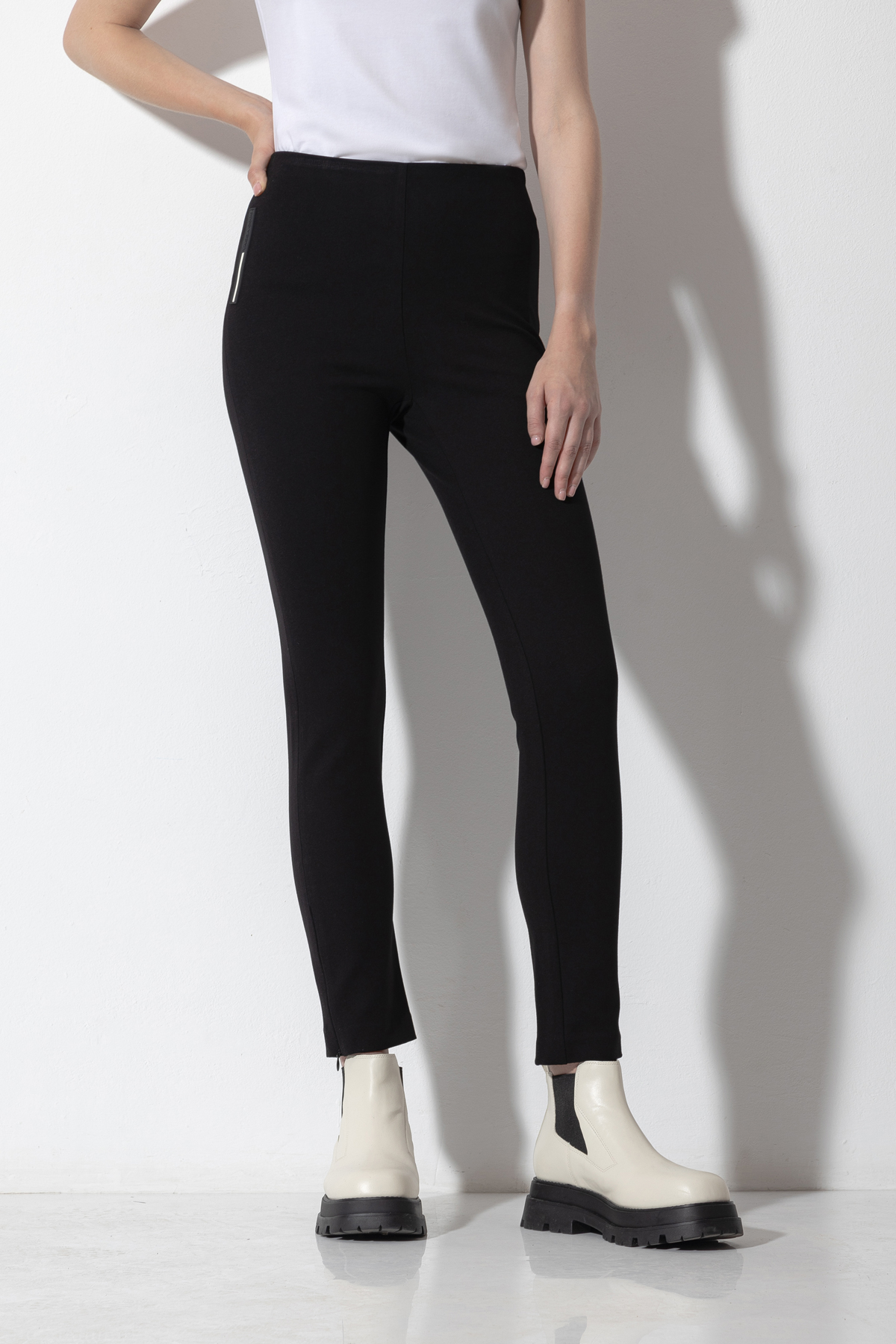 Леггинсы VASSA CODE, пол женский, цвет черный, фото №3