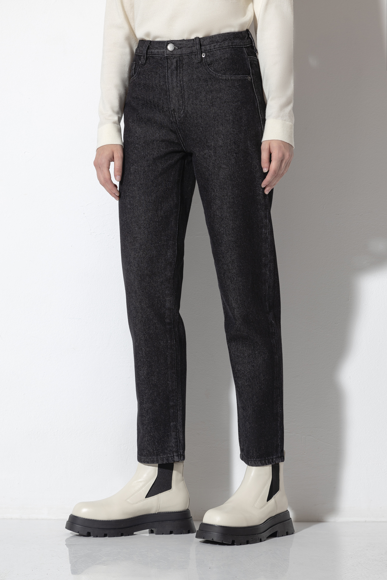 Джинсы Luxembourg Mid Rise VASSA CODE, VASSA&Co, пол женский, цвет черный, фото №2