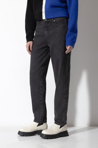 Джинсы Mom Fit VASSA CODE, пол женский, цвет черный, фото №2