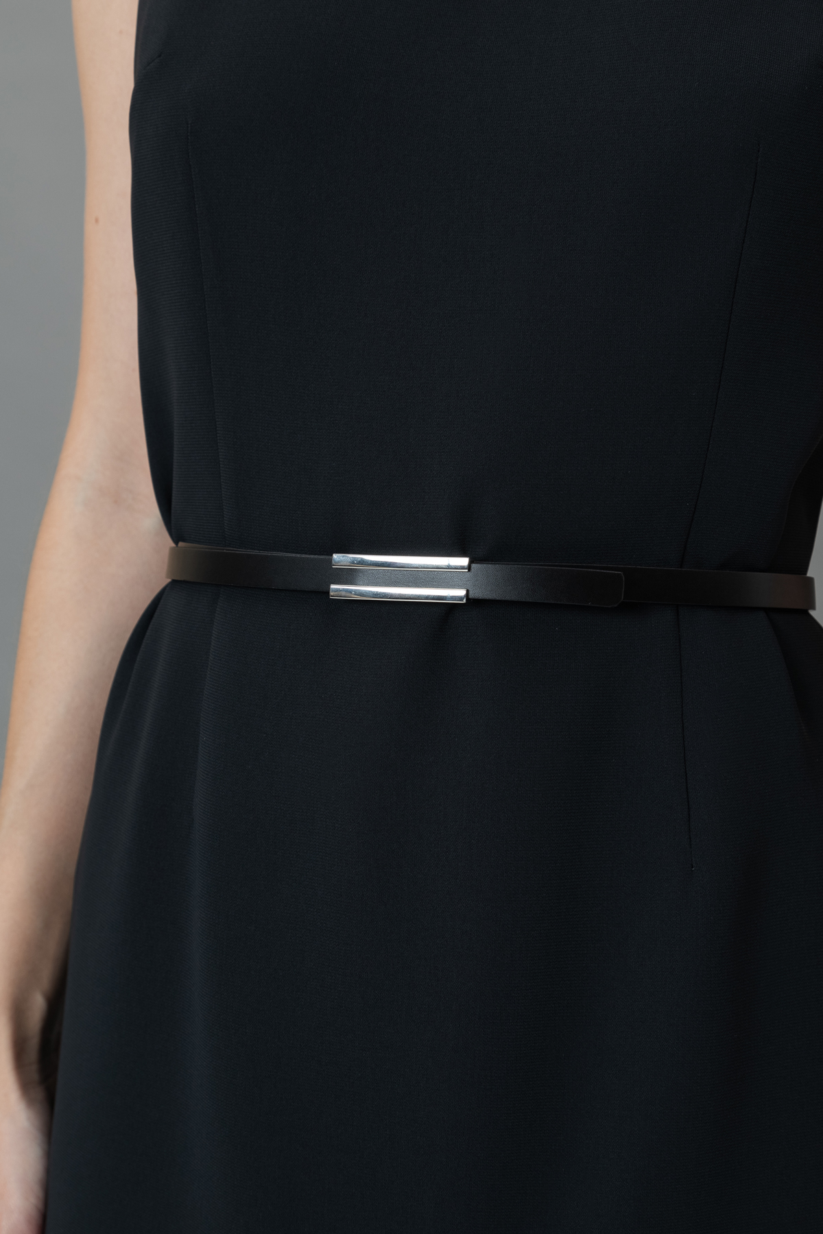 Кожаный ремень с металлической пряжкой , пол женский, цвет черный, фото №2