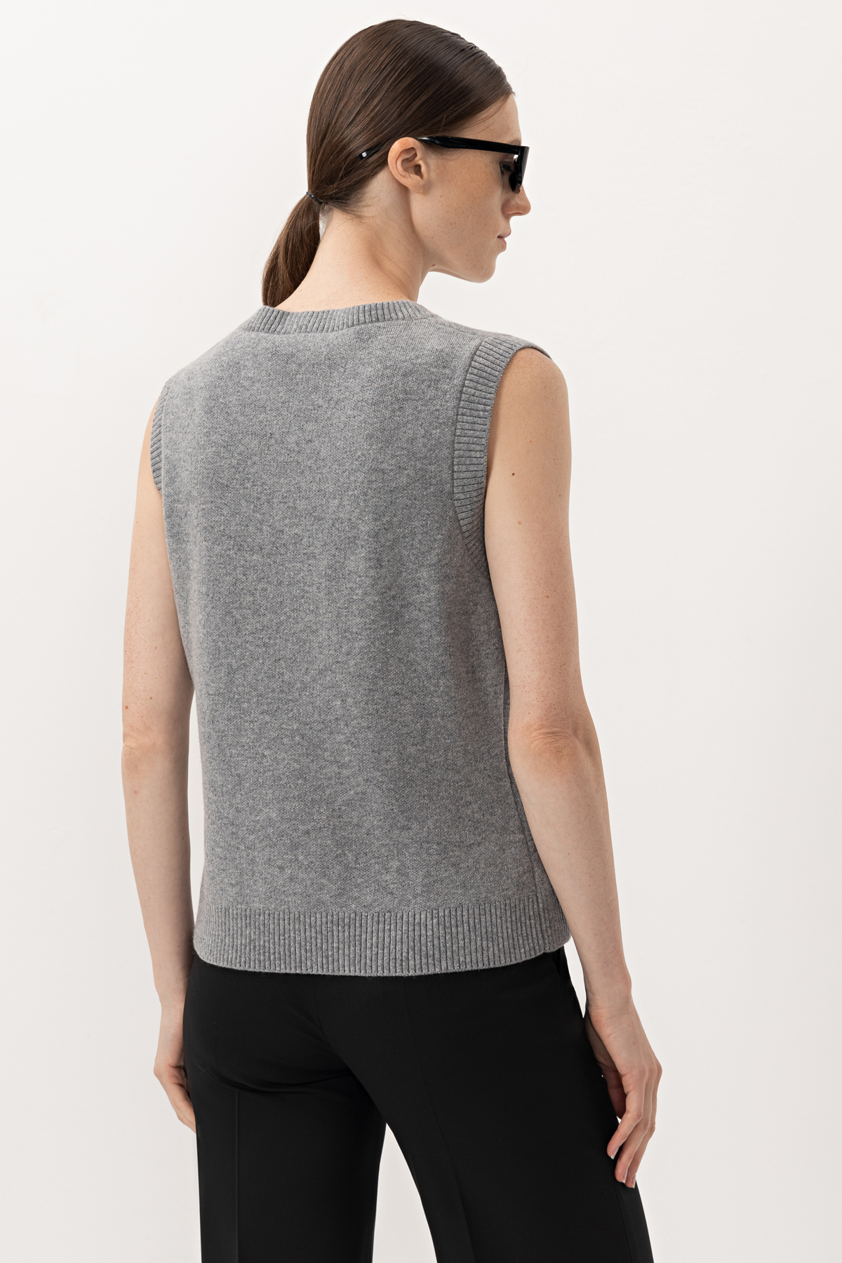 Жилет из шерсти и кашемира VASSA&Co, пол женский, цвет серый, фото №5
