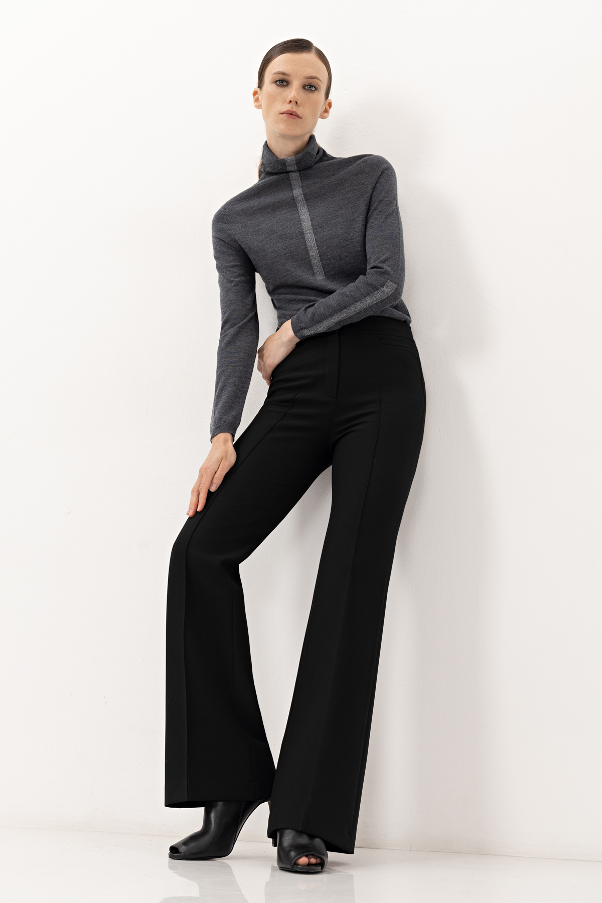 Брюки VASSA&Co, пол женский, цвет черный, фото №2