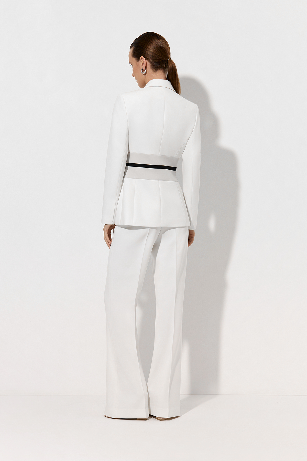 Жакет с контрастным поясом VASSA&Co, пол женский, цвет белый, фото №11