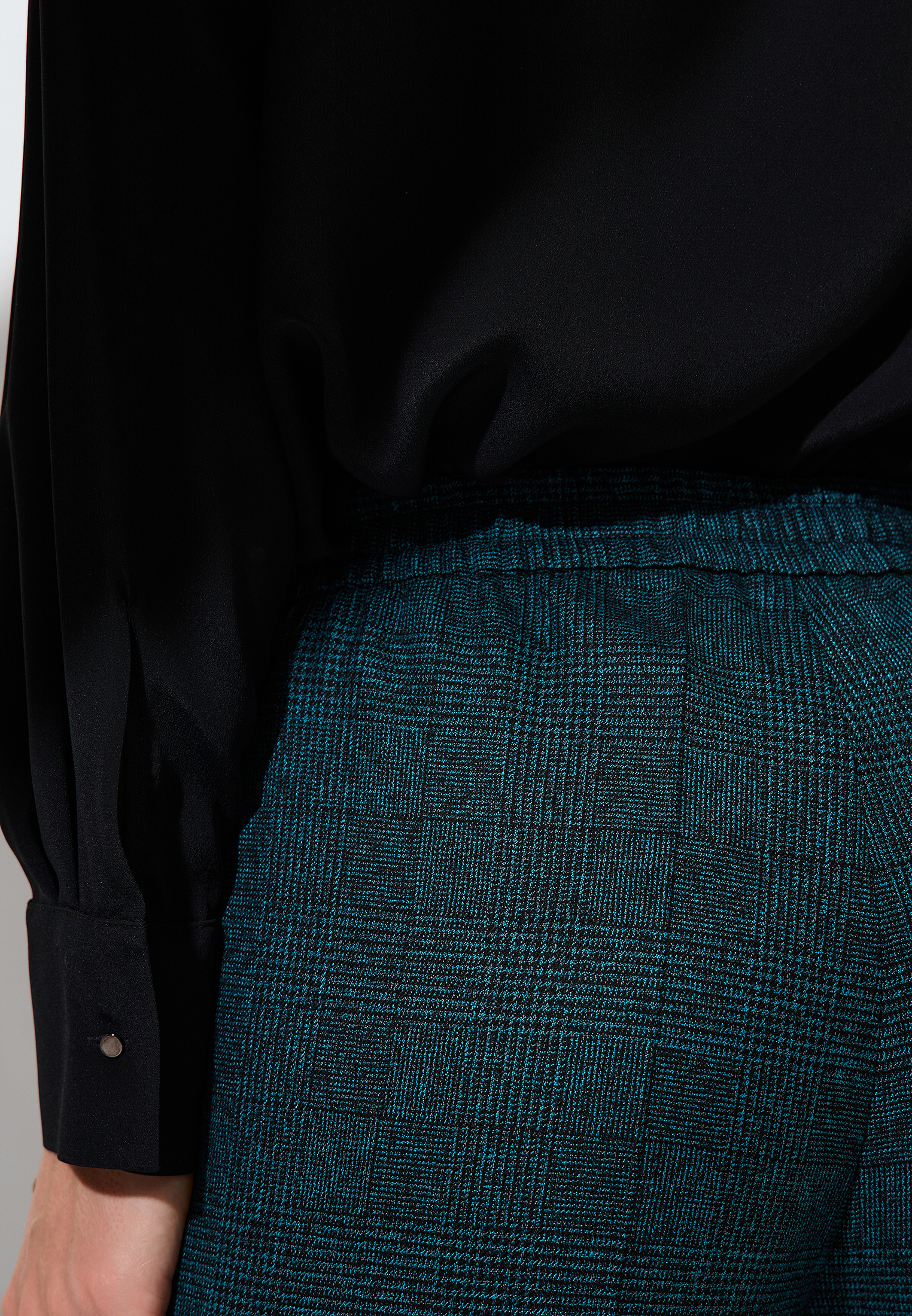 Брюки зауженные VASSA&Co, пол женский, цвет зеленый, фото №6