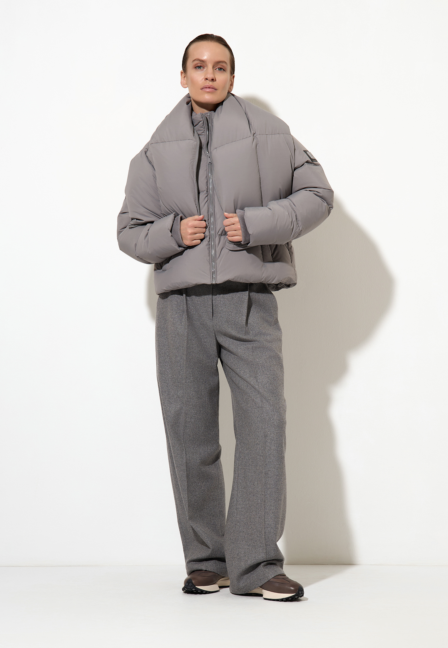 Пуховик-трансформер VASSA&Co, пол женский, цвет серый, фото №4