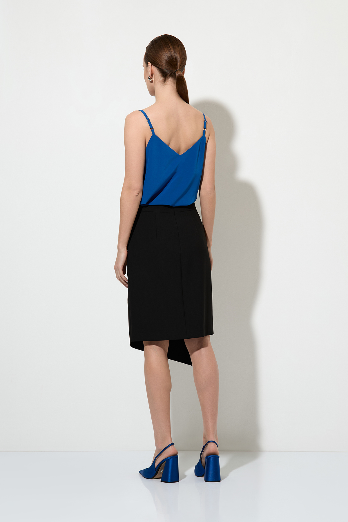 Юбка с асимметричным подолом VASSA&Co, пол женский, цвет черный, фото №11