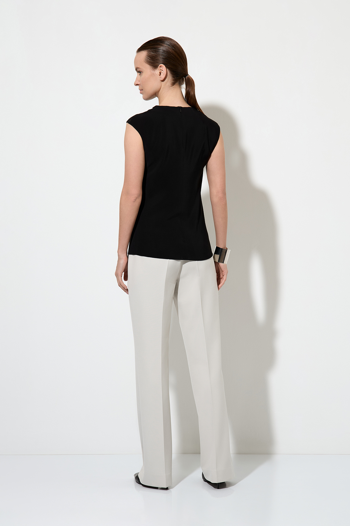 Базовый топ VASSA&Co, пол женский, цвет черный, фото №5