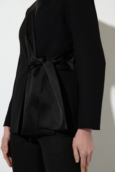 Жакет с завязкой на талии VASSA&Co, пол женский, цвет черный, фото №6