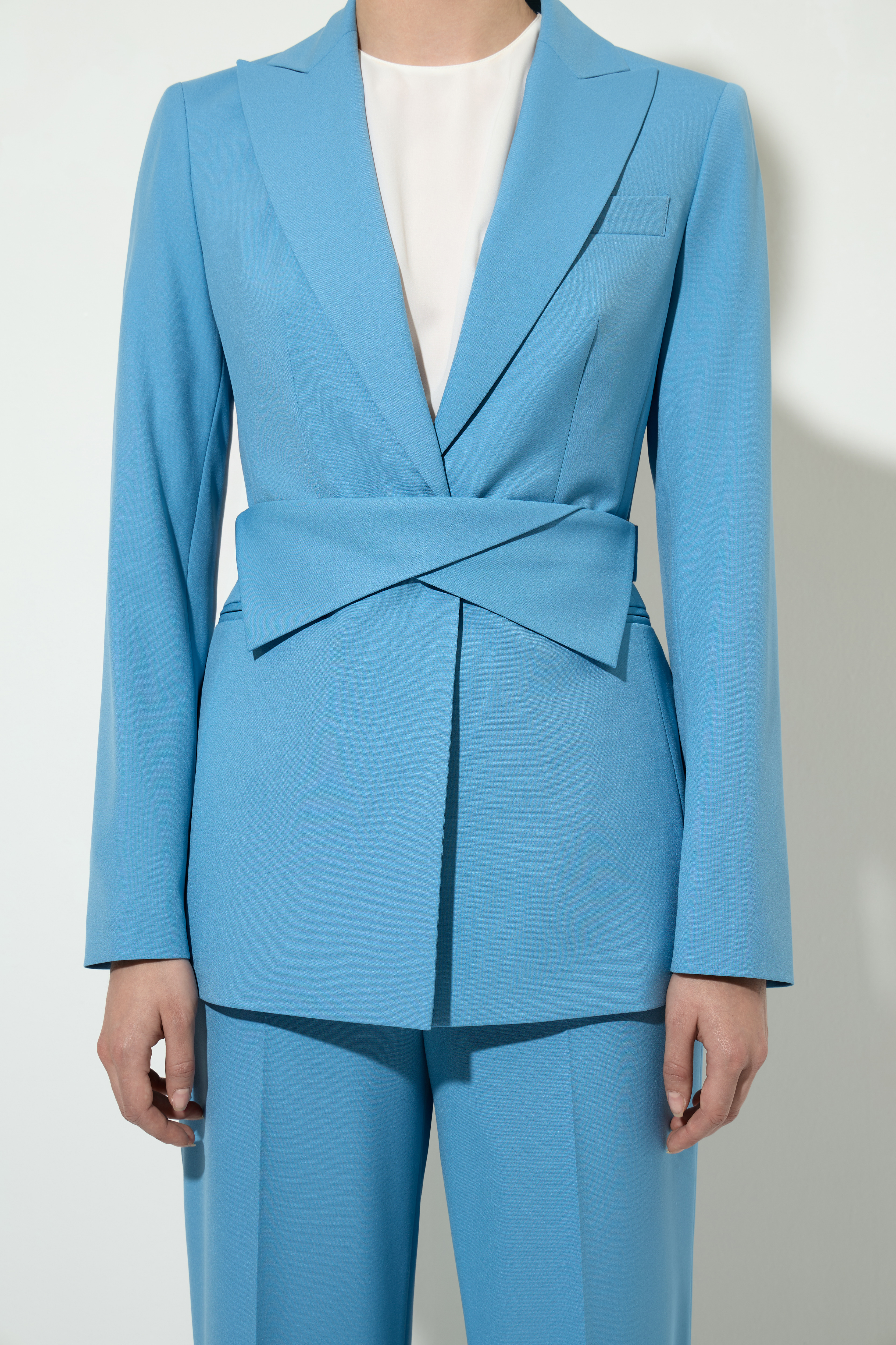 Жакет с акцентным поясом VASSA&Co, пол женский, цвет голубой, фото №5