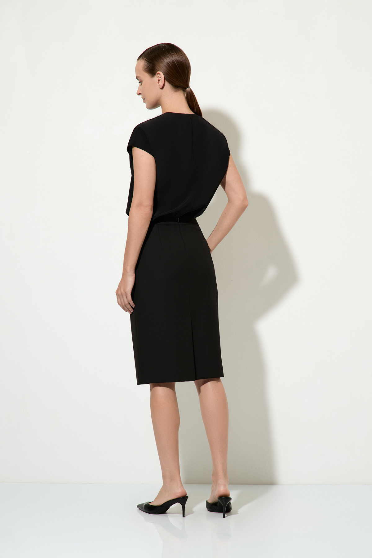 Юбка-карандаш VASSA&Co, пол женский, цвет черный, фото №2