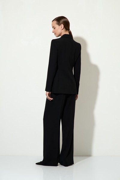 Однобортный жакет приталенного силуэта VASSA&Co, пол женский, цвет черный, фото №7