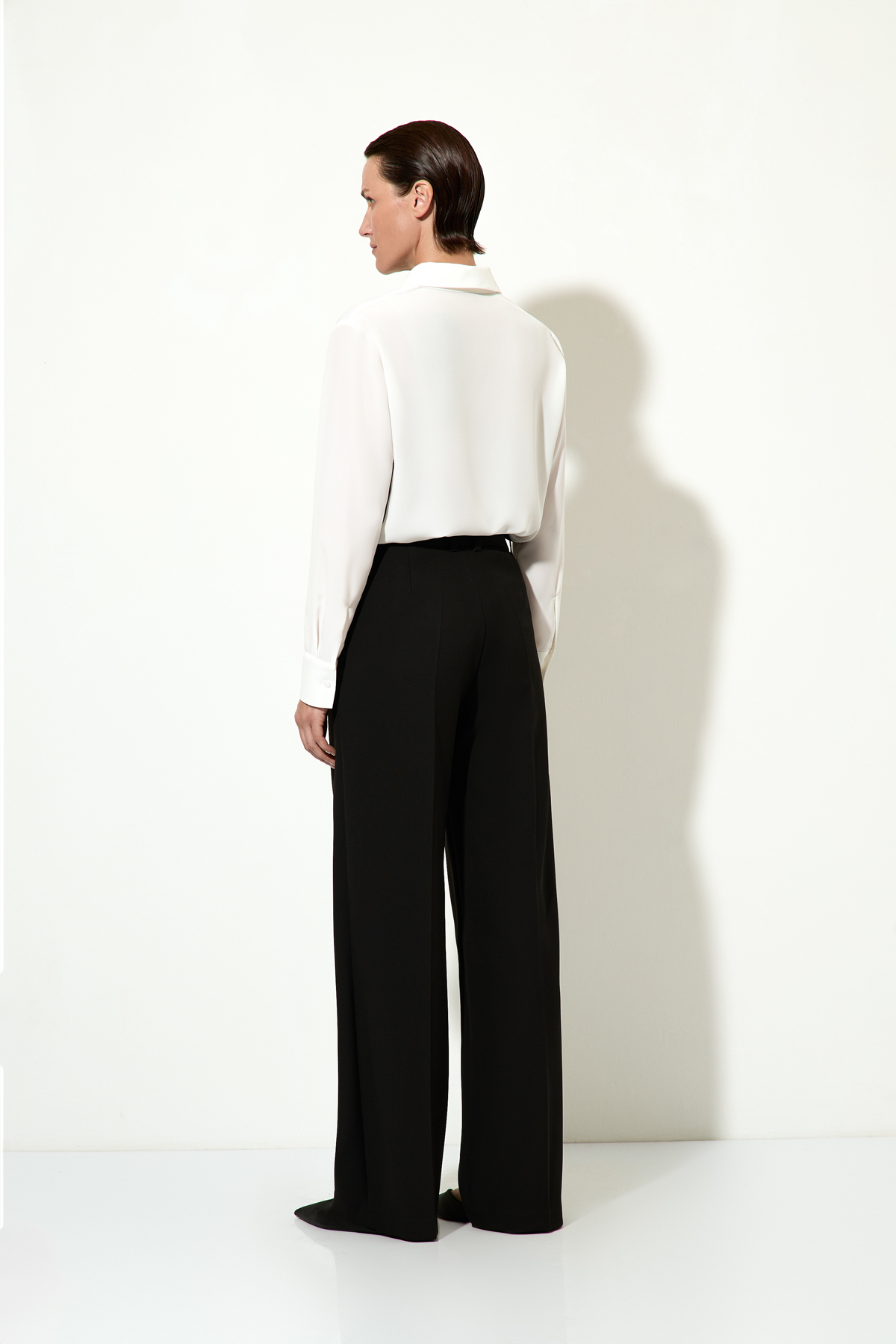 Брюки VASSA&Co, пол женский, цвет черный, фото №3