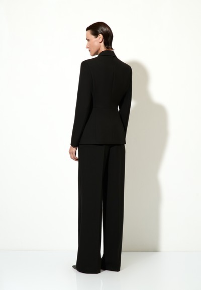 Приталенный жакет с защипами VASSA&Co, пол женский, цвет черный, фото №4