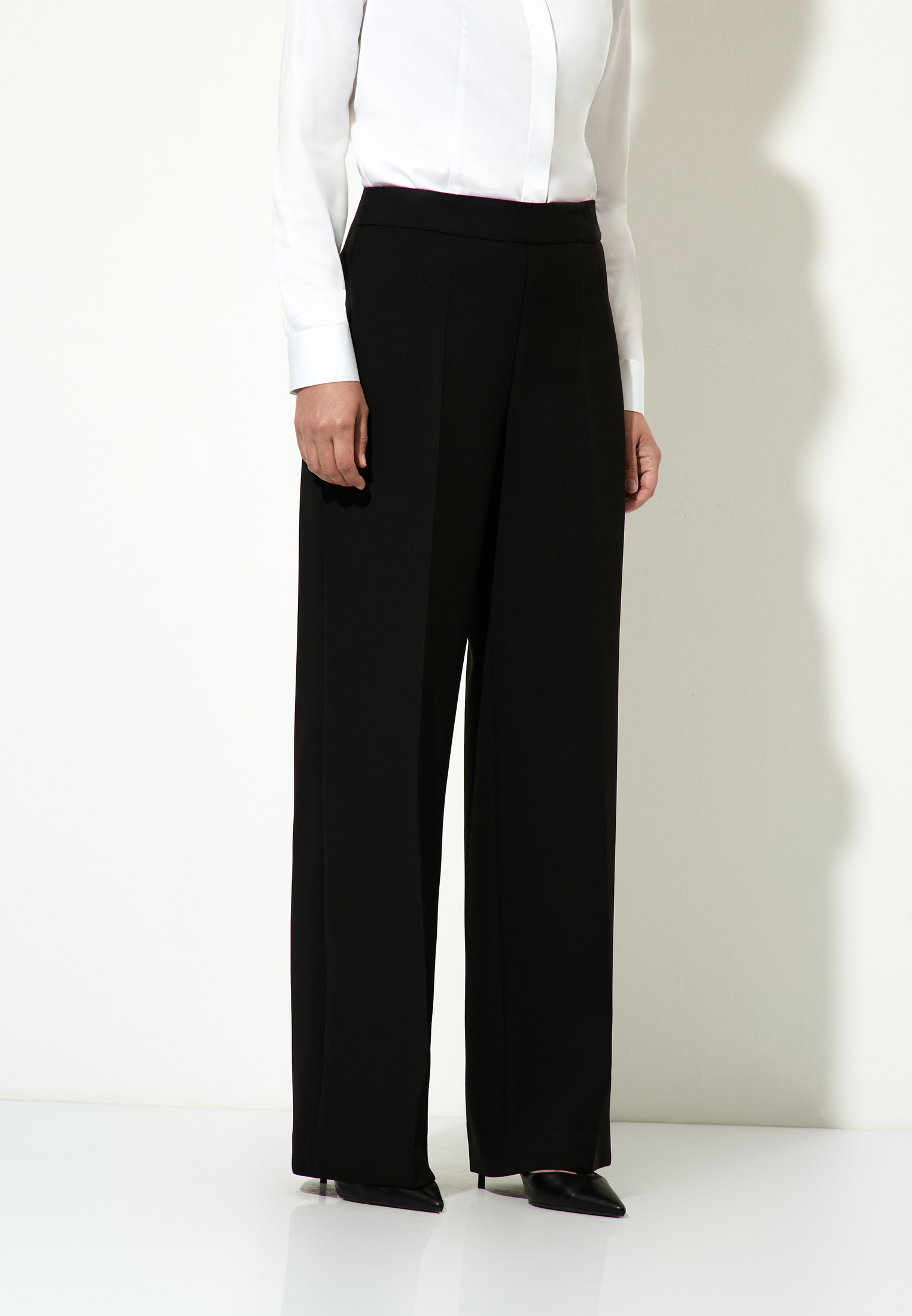 Брюки VASSA&Co, пол женский, цвет черный, фото №2