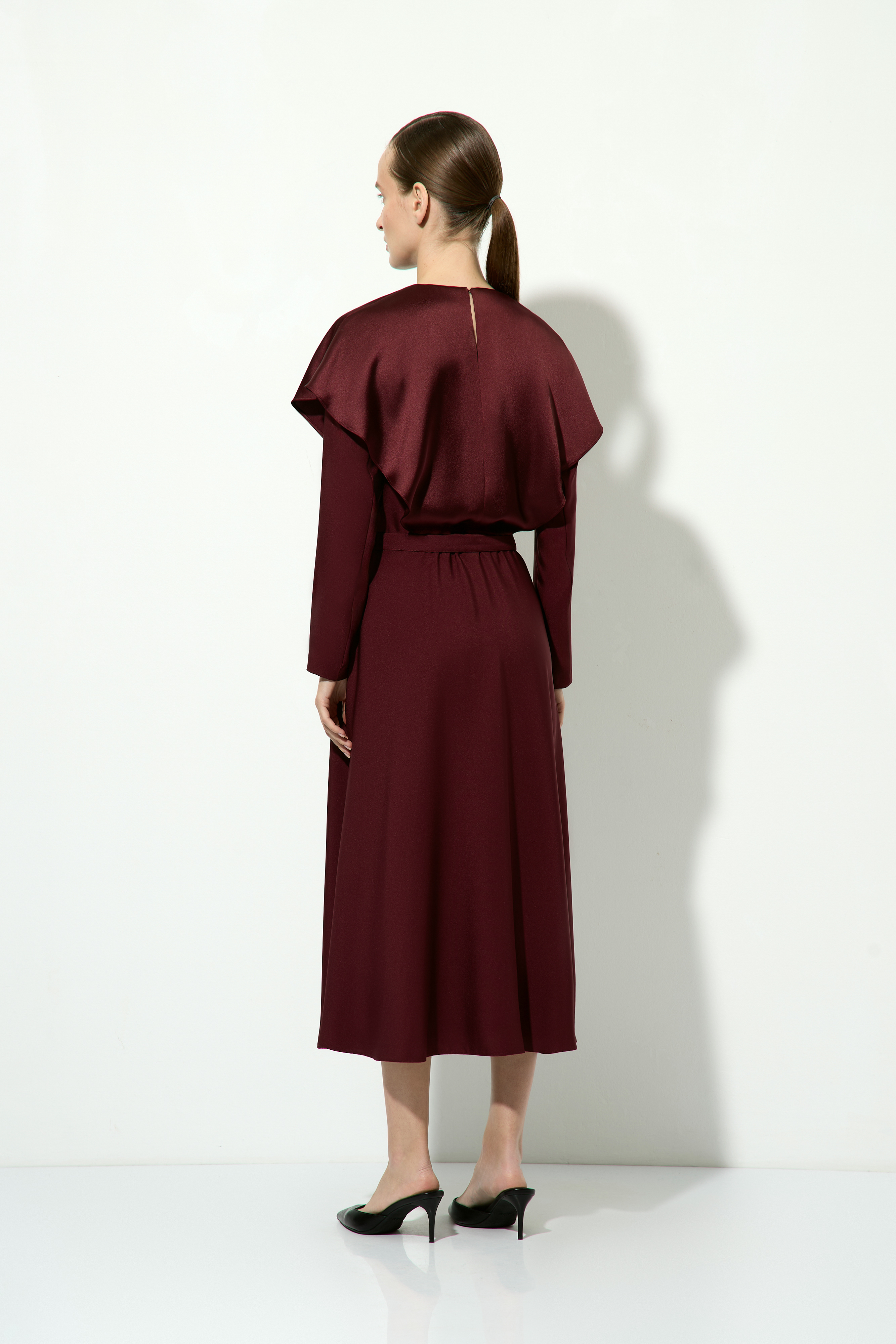 Платье бордовое VASSA&Co, пол женский, цвет красный, фото №3