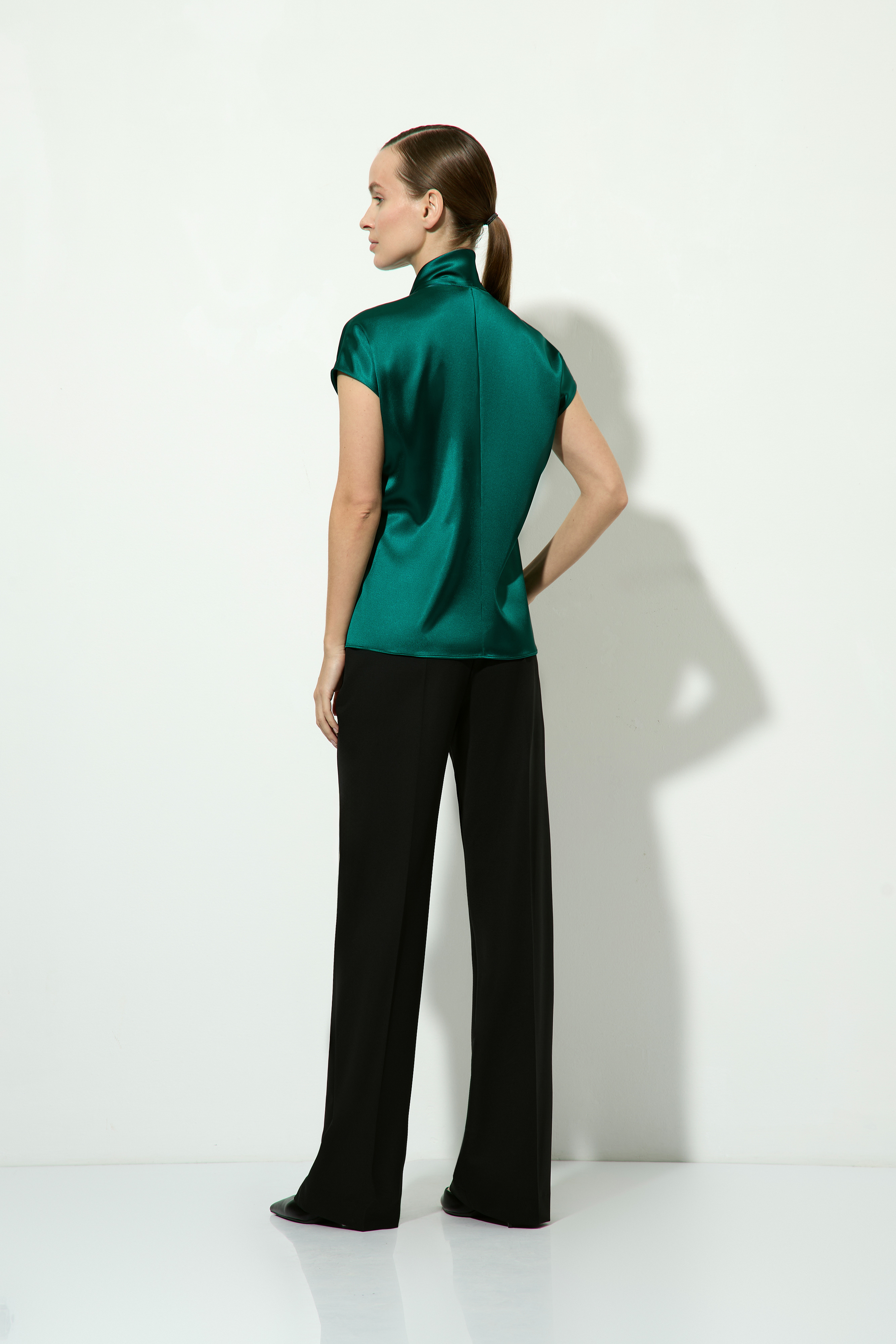 Блузка со съемным шарфом VASSA&Co, пол женский, цвет зеленый, фото №3