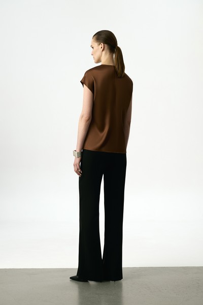 Блузка атласная коричневая VASSA&Co, пол женский, цвет коричневый, фото №4