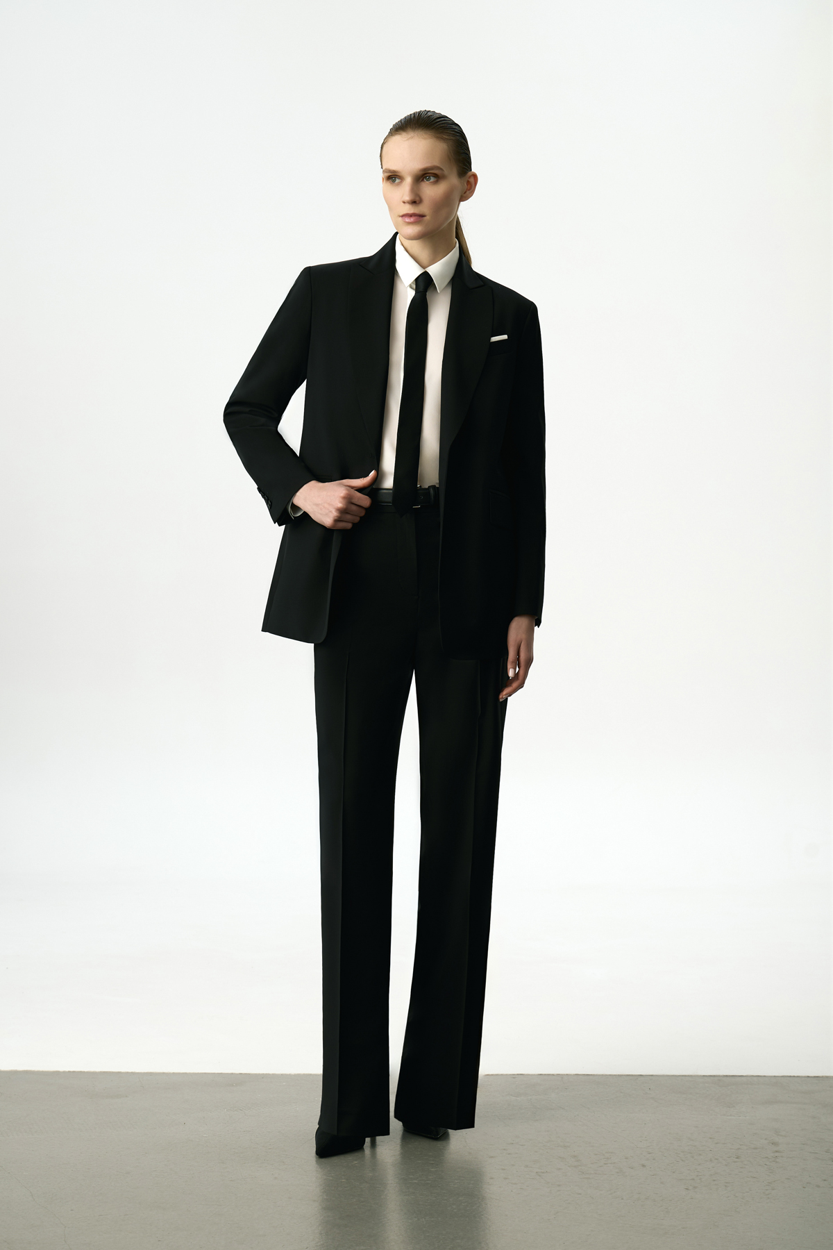 Жакет однобортный черный VASSA&Co, пол женский, цвет черный, фото №2